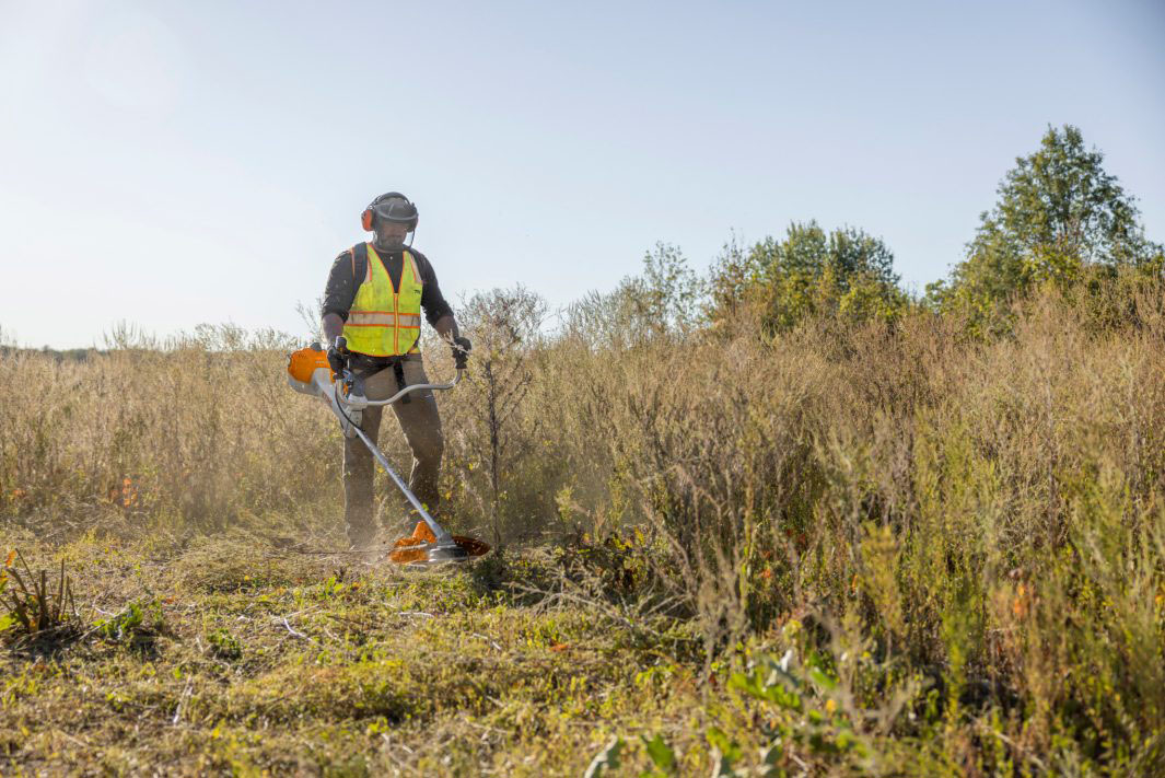 Stihl FS 461 C-EM in Stratford, Wisconsin - Photo 4