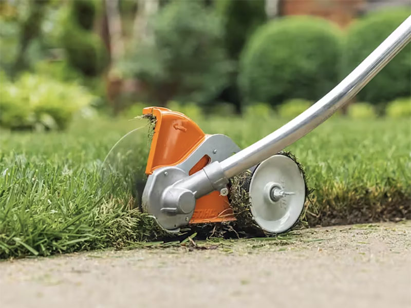 Stihl FCA 135 w/ AP 500 S Battery & AL 301 Charger in Calmar, Iowa - Photo 2