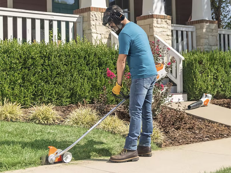 Stihl FCA 80 w/ AL101 & AK30 in Calmar, Iowa - Photo 4