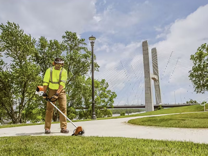 Stihl FC 111 in Calmar, Iowa - Photo 4