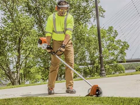 Stihl FC 111 in Calmar, Iowa - Photo 5