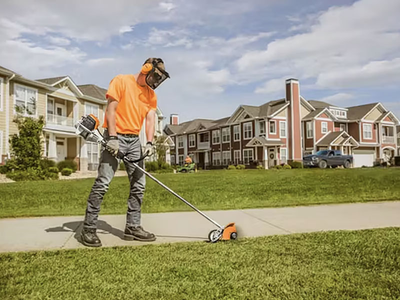 Stihl FC 91 in Calmar, Iowa - Photo 2