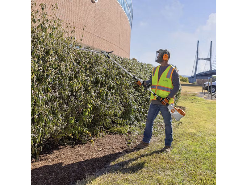 Stihl HLA 135 K (145°) w/ AP 200 Battery & AL 301 Charger in Calmar, Iowa - Photo 7