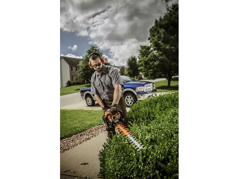 Stihl HS 82 R 24 in. in Calmar, Iowa - Photo 3