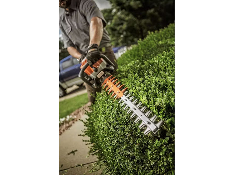 Stihl HS 82 R 24 in. in Calmar, Iowa - Photo 4