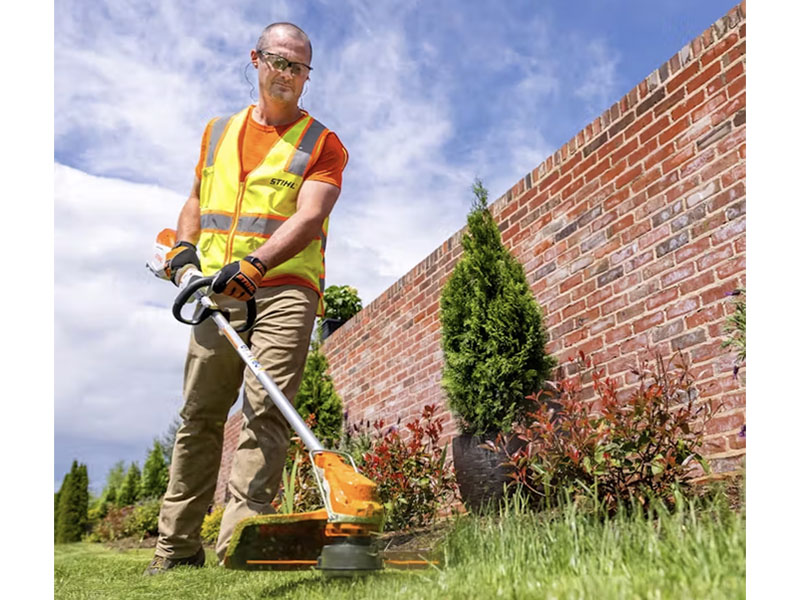 Stihl FSA 86 R w/ AP 200 Battery & AL 301 Charger in Calmar, Iowa - Photo 4