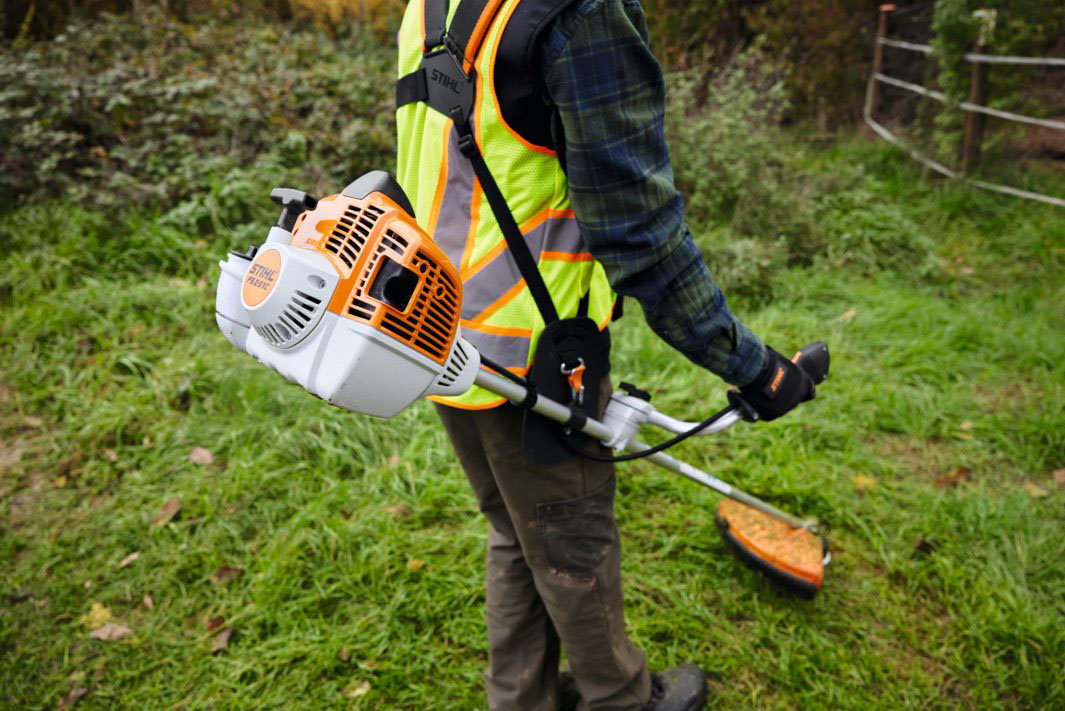 Stihl FS 251 in Stratford, Wisconsin - Photo 3