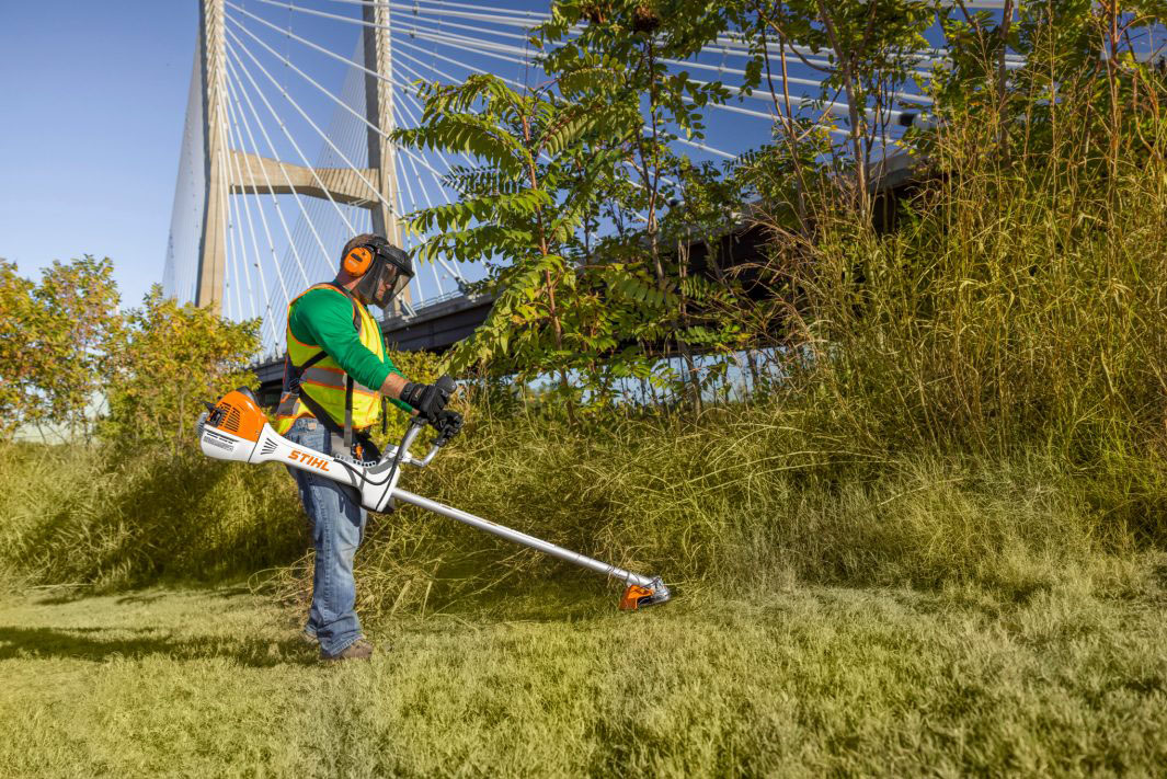 Stihl FS 561 C-EM in Stratford, Wisconsin - Photo 4