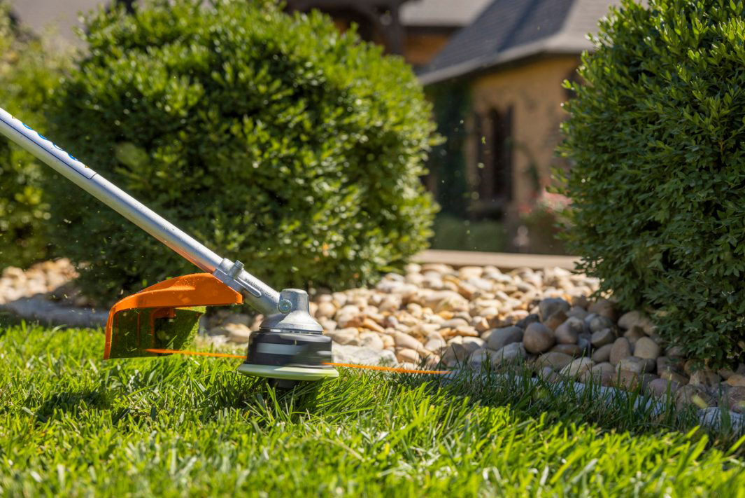 Stihl FS 94 R in Stratford, Wisconsin - Photo 2