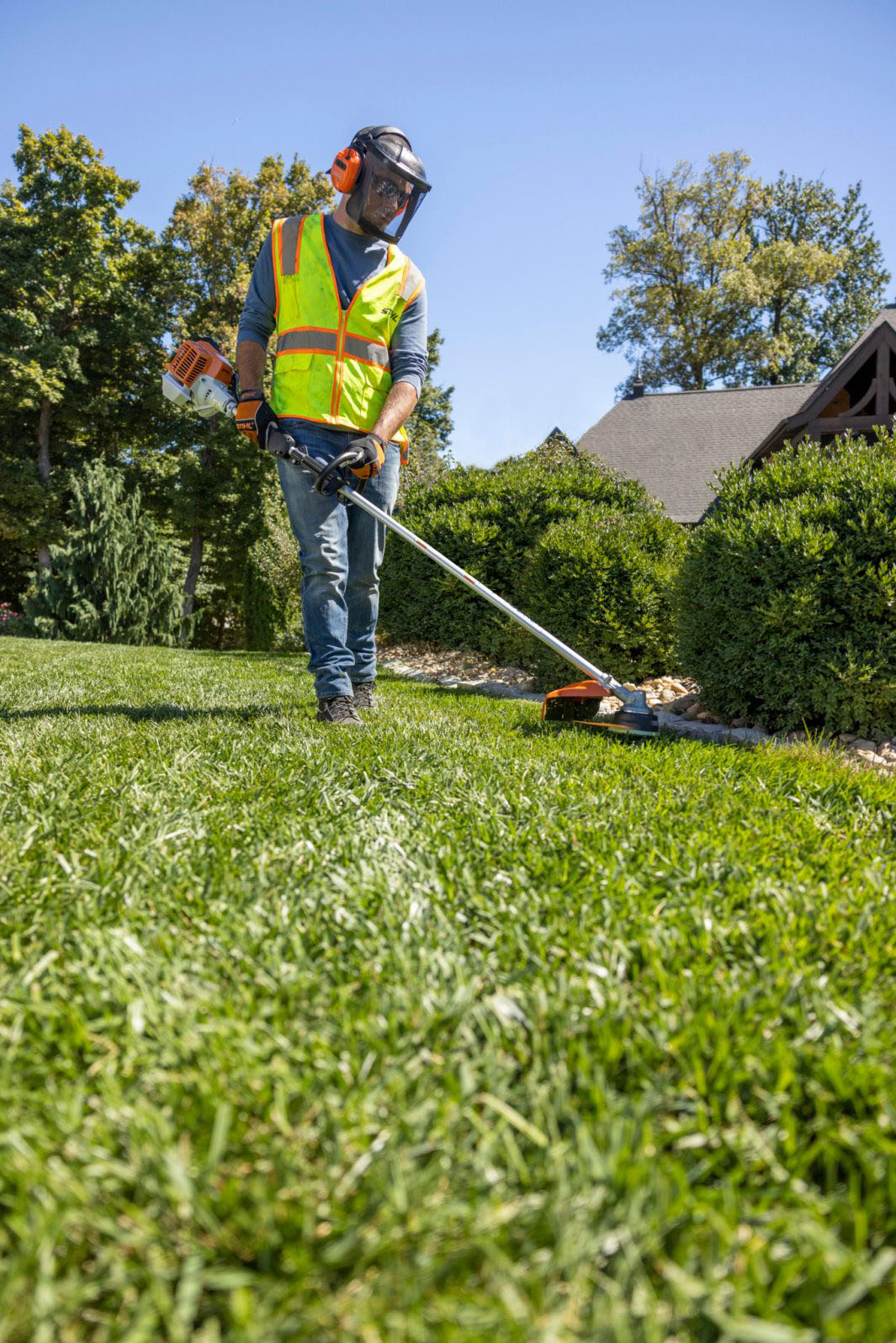 Stihl FS 94 R in Stratford, Wisconsin - Photo 4