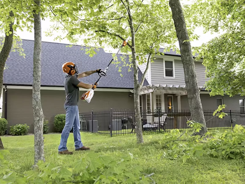 Stihl HT-KM Pole Pruner 10 in. in Saint Maries, Idaho - Photo 3