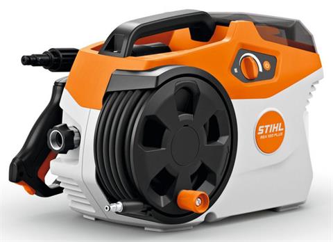Stihl REA 100 PLUS Battery Powered Pressure Washer in Calmar, Iowa