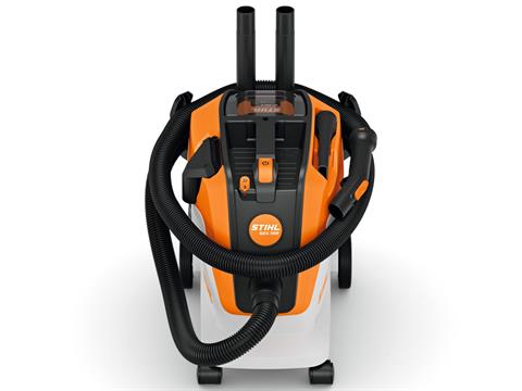 Stihl SEA 100 Battery Powered Wet / Dry Vacuum in Stratford, Wisconsin - Photo 3