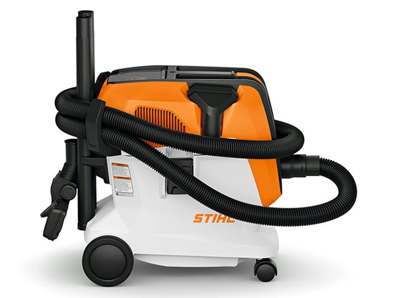 Stihl SEA 100 w/ AP 300 S Battery & AL 301 Charger in Calmar, Iowa - Photo 1