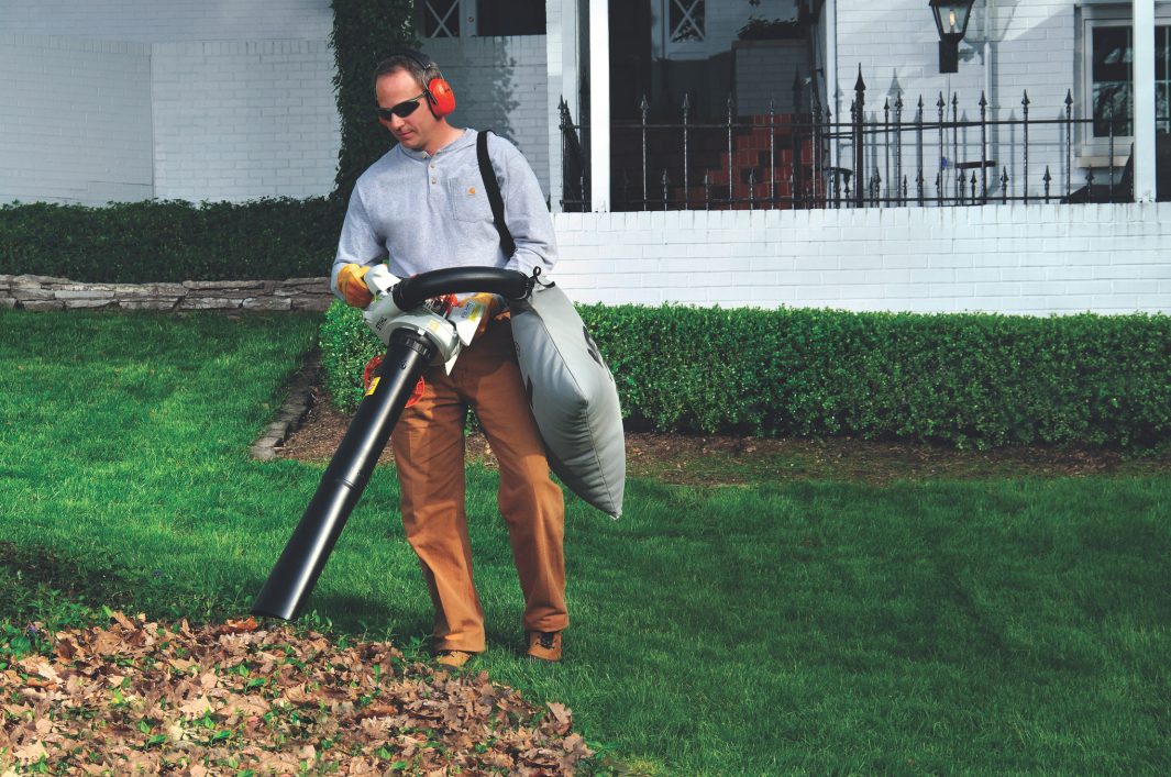 Stihl SH 56 C-E in Stratford, Wisconsin - Photo 3