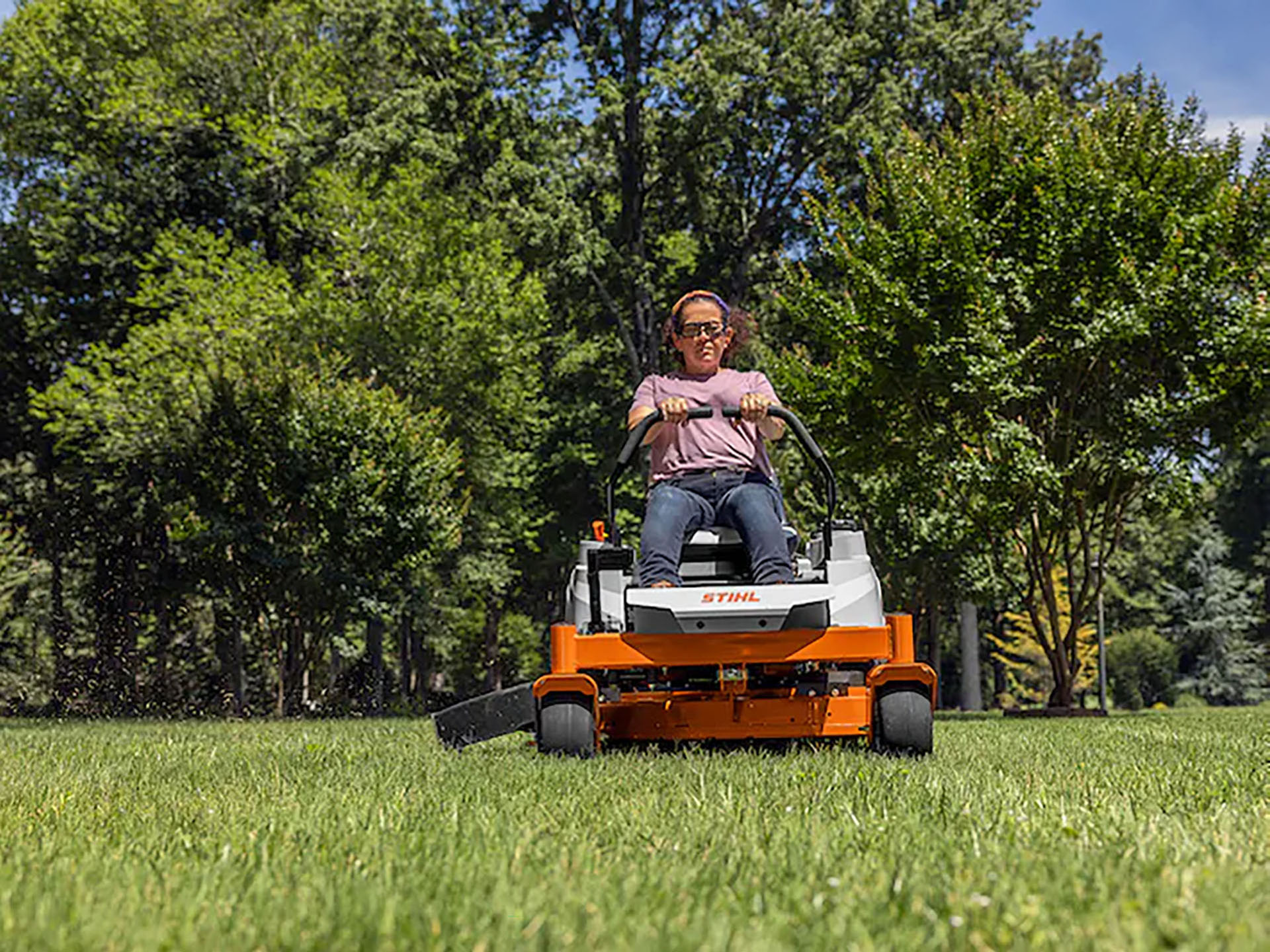 2024 Stihl RZ 142 42 in. Briggs & Stratton 23 hp in Calmar, Iowa - Photo 6