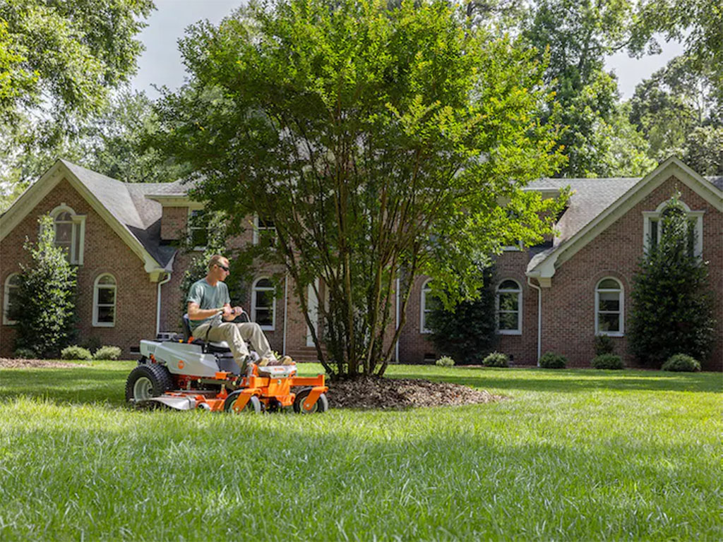 2024 Stihl RZ 261 61 in. Briggs & Stratton 25 hp in Calmar, Iowa - Photo 8