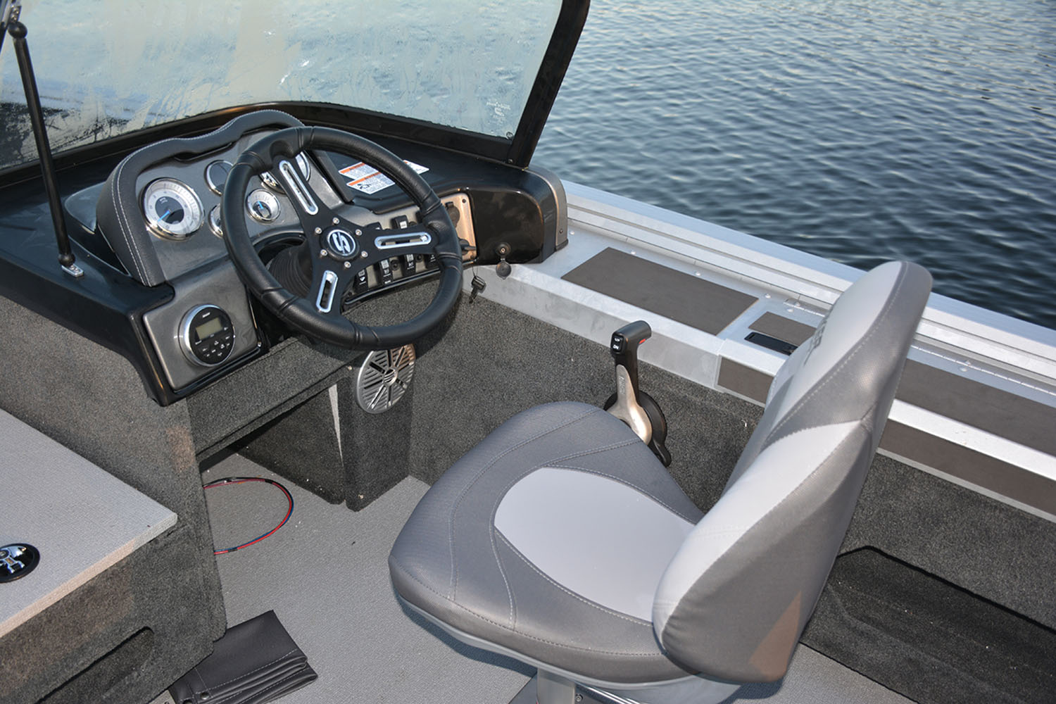 2025 Smoker Craft Pro Angler XL 162 in Saint Cloud, Minnesota - Photo 7