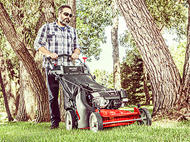 New Snapper Hi Vac 21 in. Briggs Stratton PXi Series 190 cc RWD Red Lawn Mowers in Thief River Falls MN