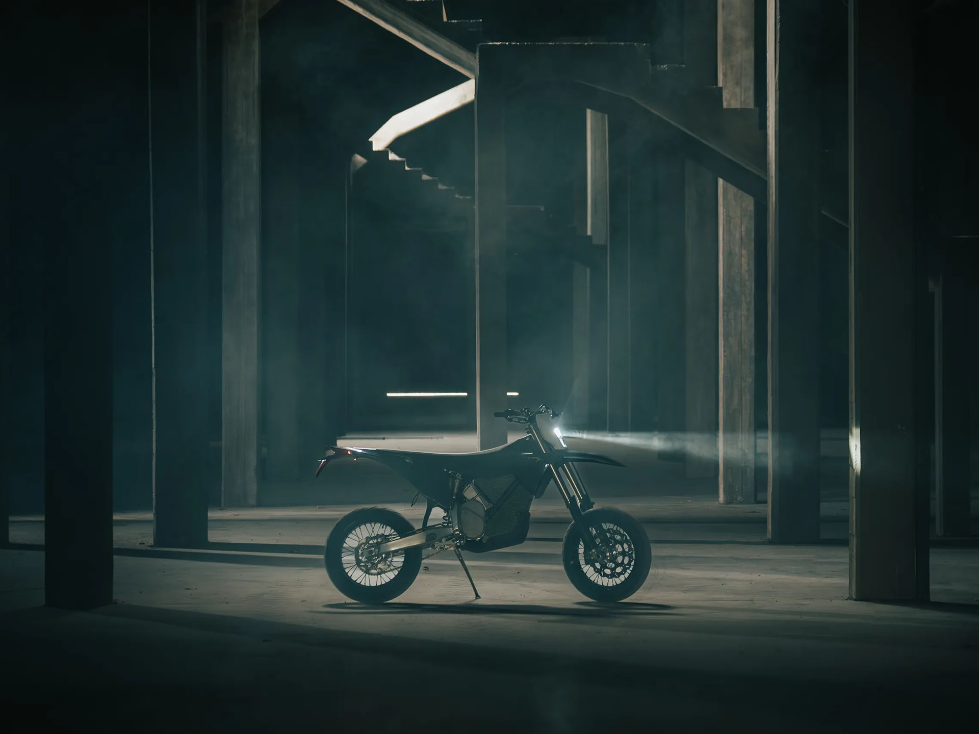 2026 Stark VARG SM 60 hp in Mesa, Arizona - Photo 16