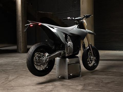 2026 Stark VARG SM Alpha 80 hp in Mesa, Arizona - Photo 4