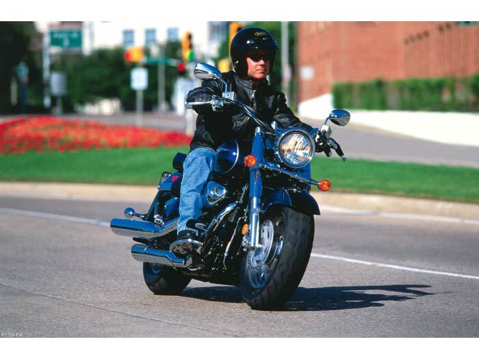 2005 Suzuki Boulevard C90 Black in West Bridgewater, Massachusetts - Photo 3
