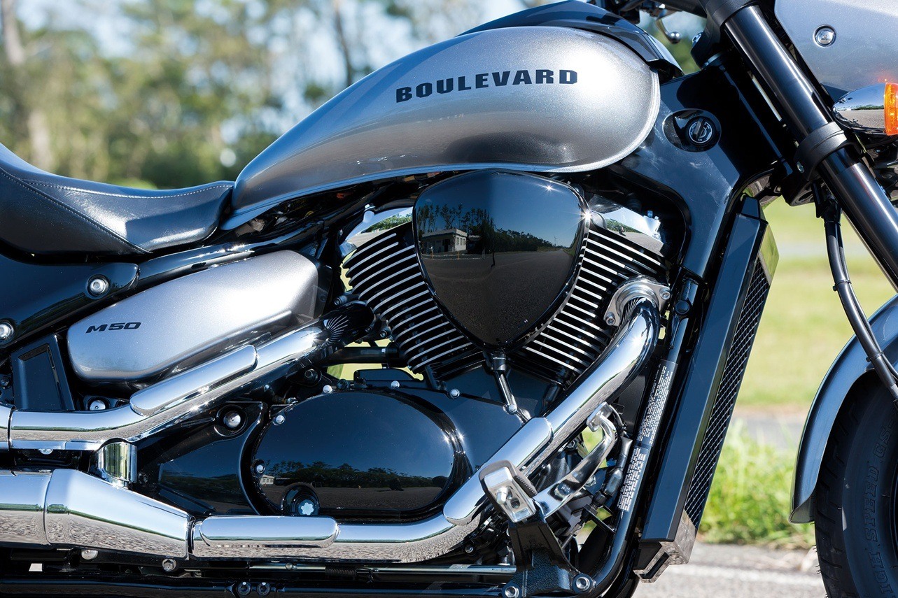 2016 Suzuki Boulevard M50 in Cary, North Carolina - Photo 6