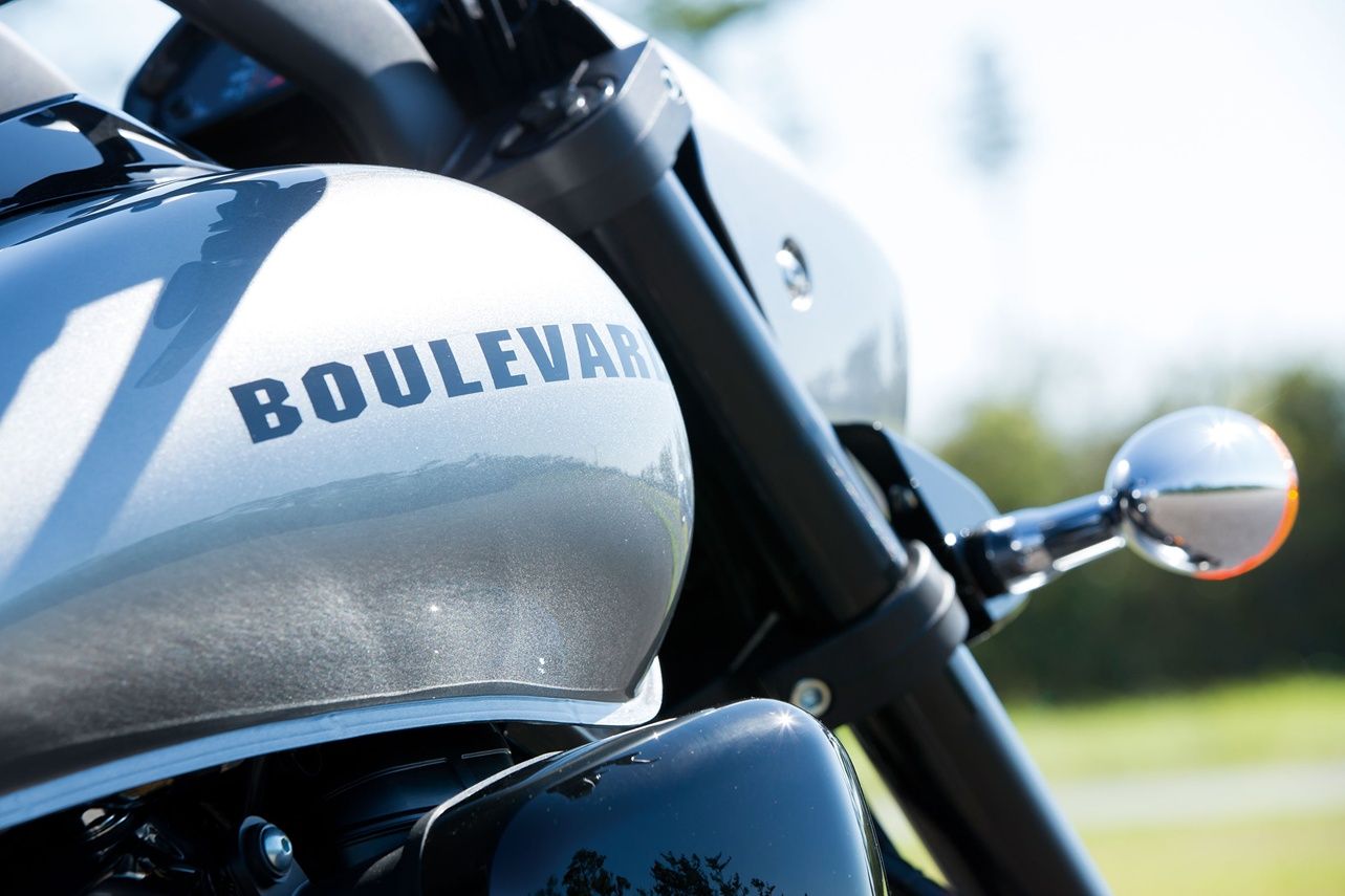 2016 Suzuki Boulevard M50 in Cary, North Carolina - Photo 11