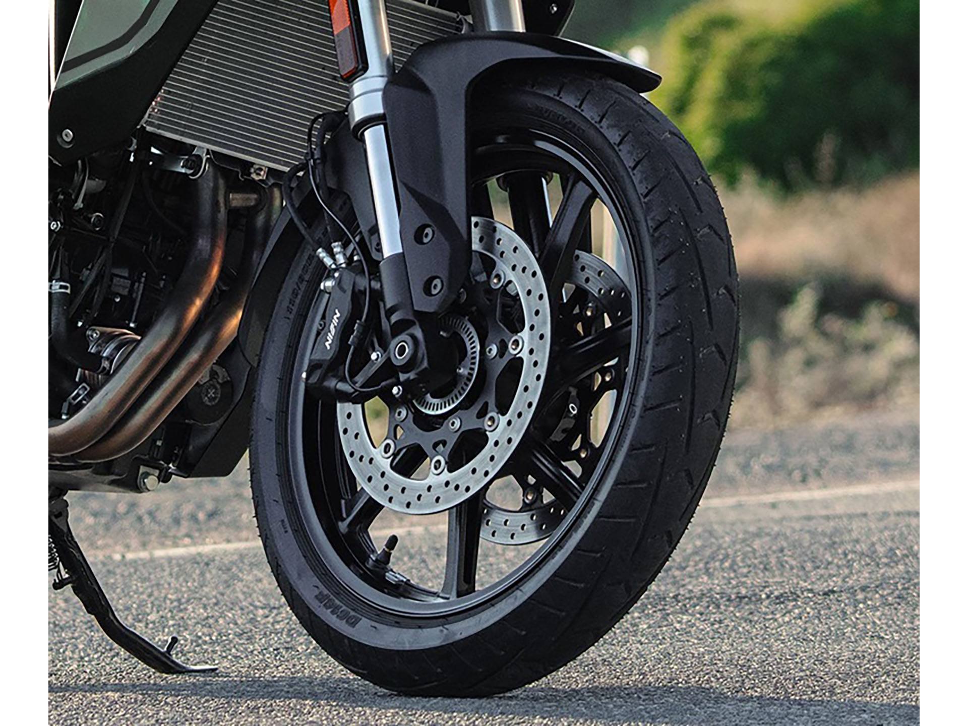 2024 Suzuki V-Strom 800 in Eugene, Oregon - Photo 10