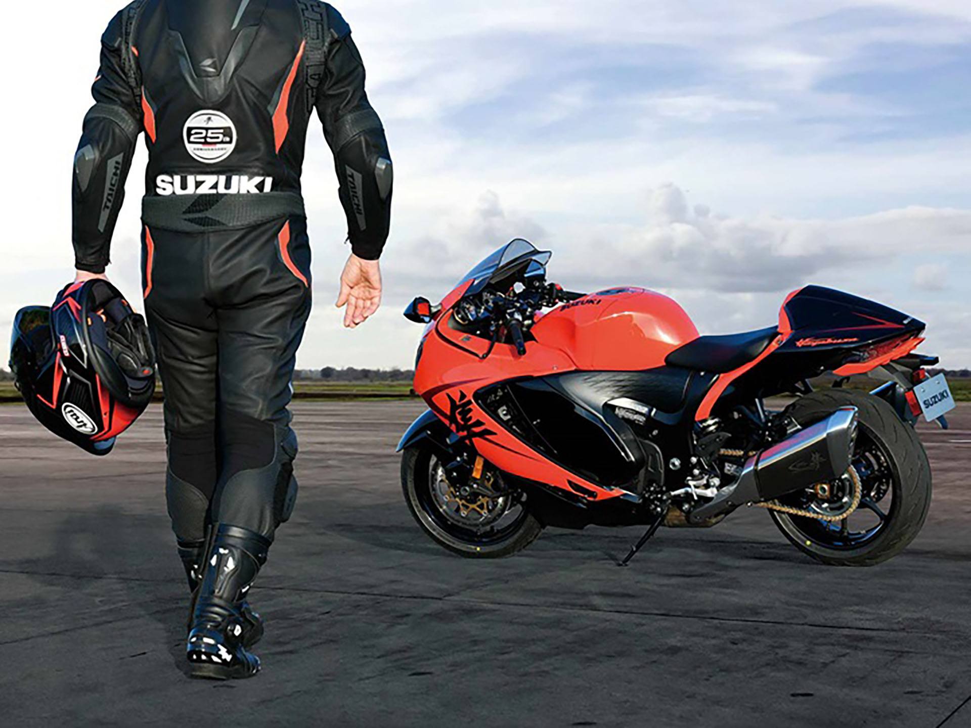 2024 Suzuki Hayabusa 25th Anniversary Edition in West Bridgewater, Massachusetts - Photo 15