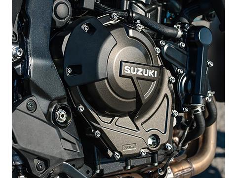 2024 Suzuki V-Strom 800 Touring in Eugene, Oregon - Photo 4