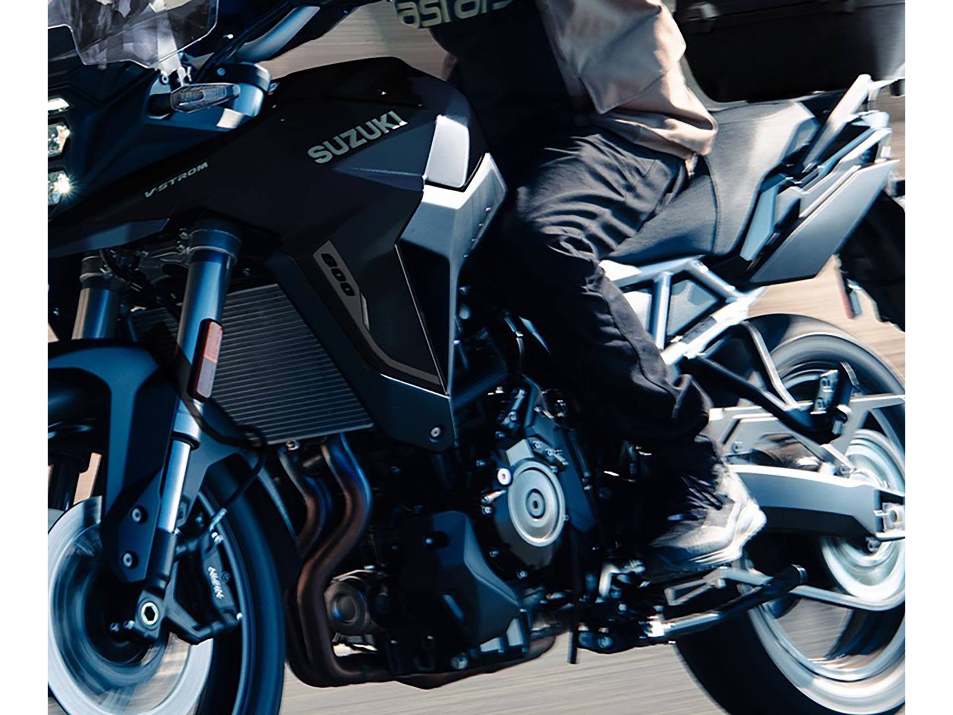 2024 Suzuki V-Strom 800 Touring in Eugene, Oregon - Photo 5