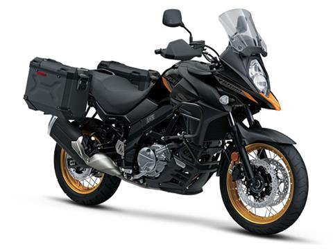 2025 Suzuki V-Strom 650XT Adventure in West Bridgewater, Massachusetts - Photo 2