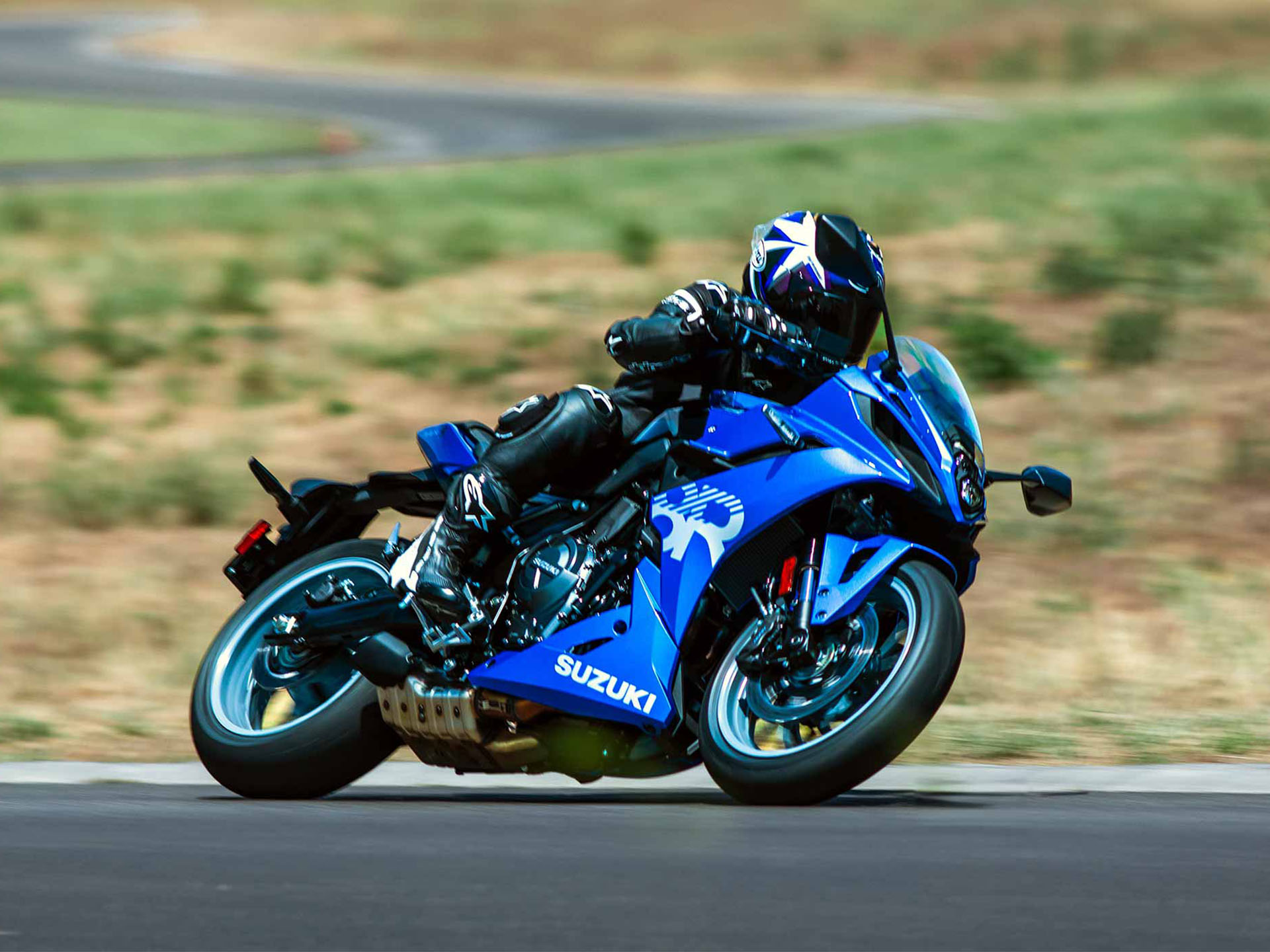 2025 Suzuki GSX-8R in West Bridgewater, Massachusetts - Photo 10