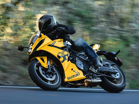2025 Suzuki GSX-8R in West Bridgewater, Massachusetts - Photo 11
