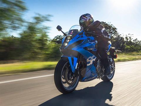 2025 Suzuki GSX-8R in West Bridgewater, Massachusetts - Photo 12