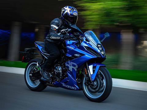 2025 Suzuki GSX-8R in West Bridgewater, Massachusetts - Photo 13