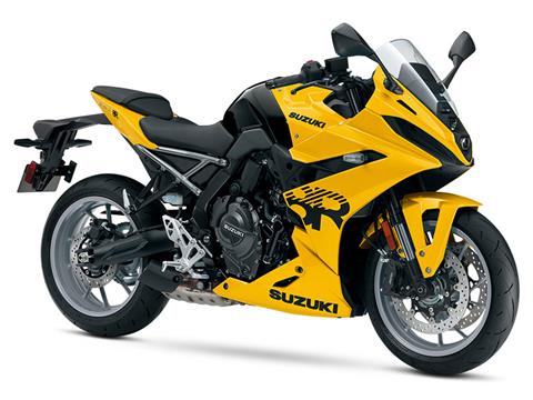2025 Suzuki GSX-8R in West Bridgewater, Massachusetts - Photo 3