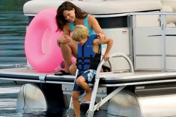 The aft boarding ladder has large hand rails for ease of use. - Photo 16