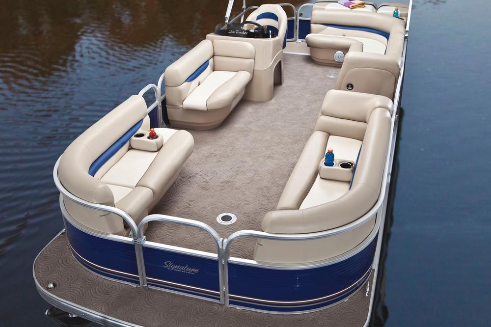 2012 Sun Tracker Party Barge 24 DLX XP3 in Topeka, Kansas - Photo 17