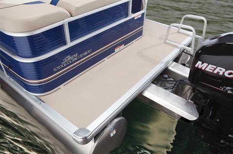 2012 Sun Tracker Party Barge 24 DLX XP3 in Topeka, Kansas - Photo 53