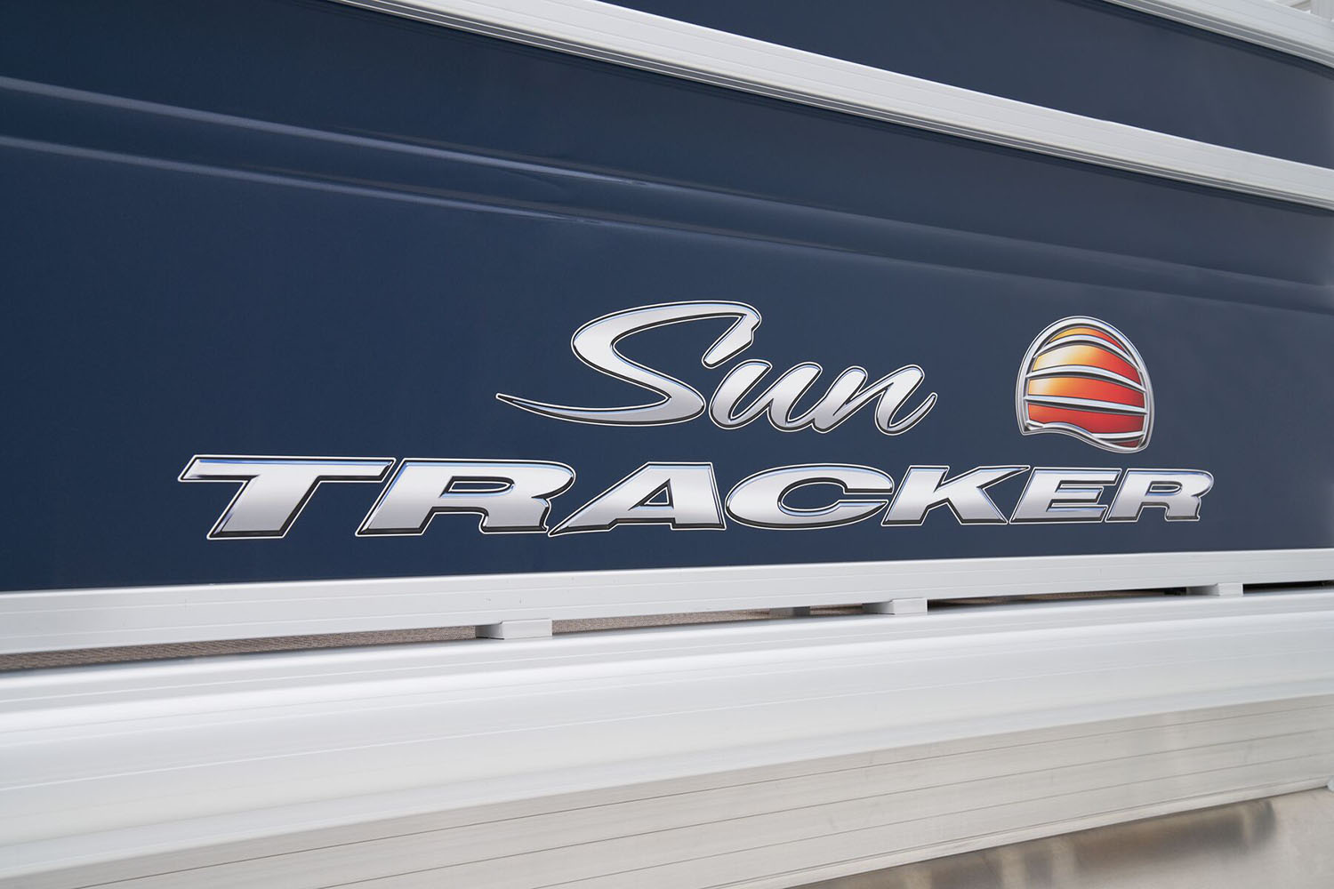 2024 Sun Tracker Fishin' Barge 22 XP3 in Topeka, Kansas - Photo 6