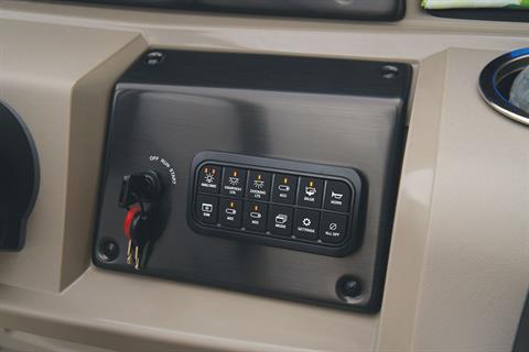 2024 Sun Tracker Party Barge 22 RF XP3 in Topeka, Kansas - Photo 14