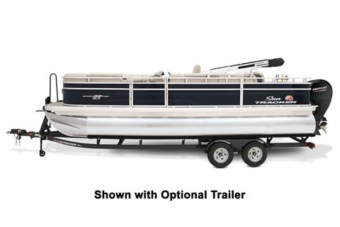 2024 Sun Tracker SportFish 22 DLX in Topeka, Kansas - Photo 2