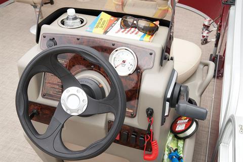 2025 Sun Tracker Bass Buggy 16 XL Select in Topeka, Kansas - Photo 11