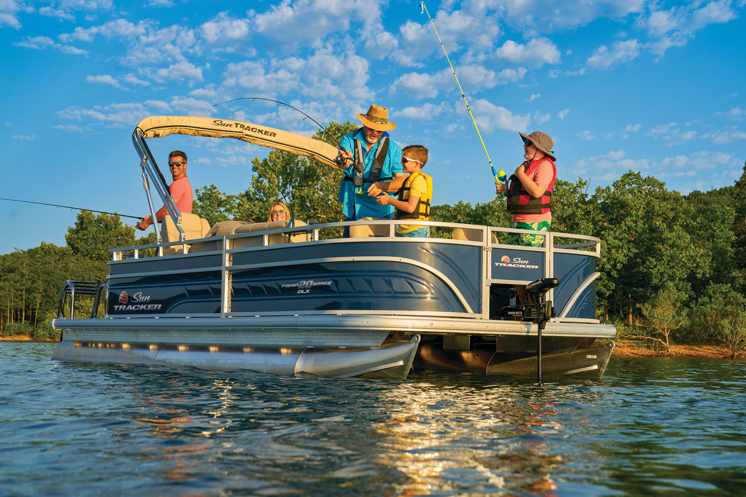 2025 Sun Tracker Fishin' Barge 20 DLX in Topeka, Kansas - Photo 20