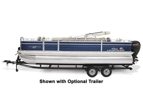 2025 Sun Tracker Fishin' Barge 22 DLX in Topeka, Kansas - Photo 2