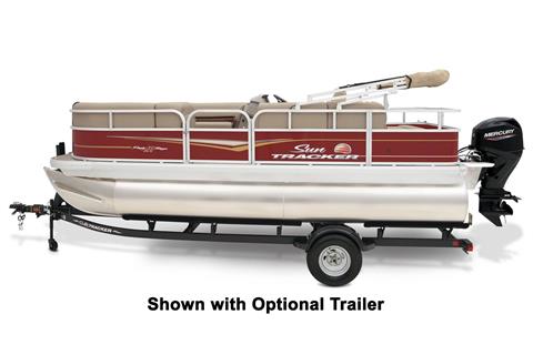 2025 Sun Tracker Party Barge 18 DLX in Topeka, Kansas - Photo 1