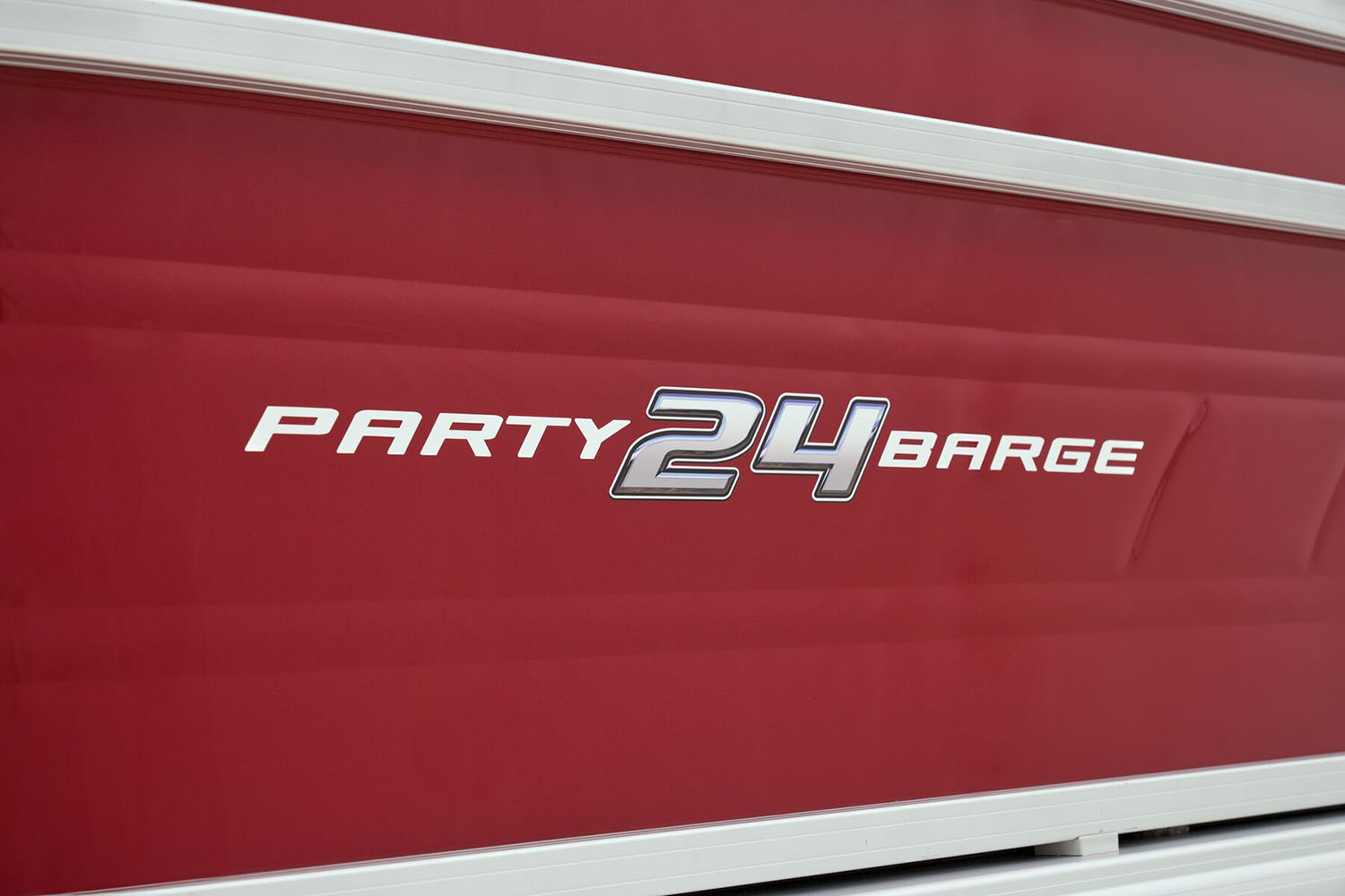 2025 Sun Tracker Party Barge 24 DLX in Topeka, Kansas - Photo 6