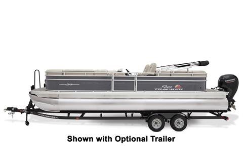 2025 Sun Tracker Party Barge 24 DLX in Topeka, Kansas - Photo 2